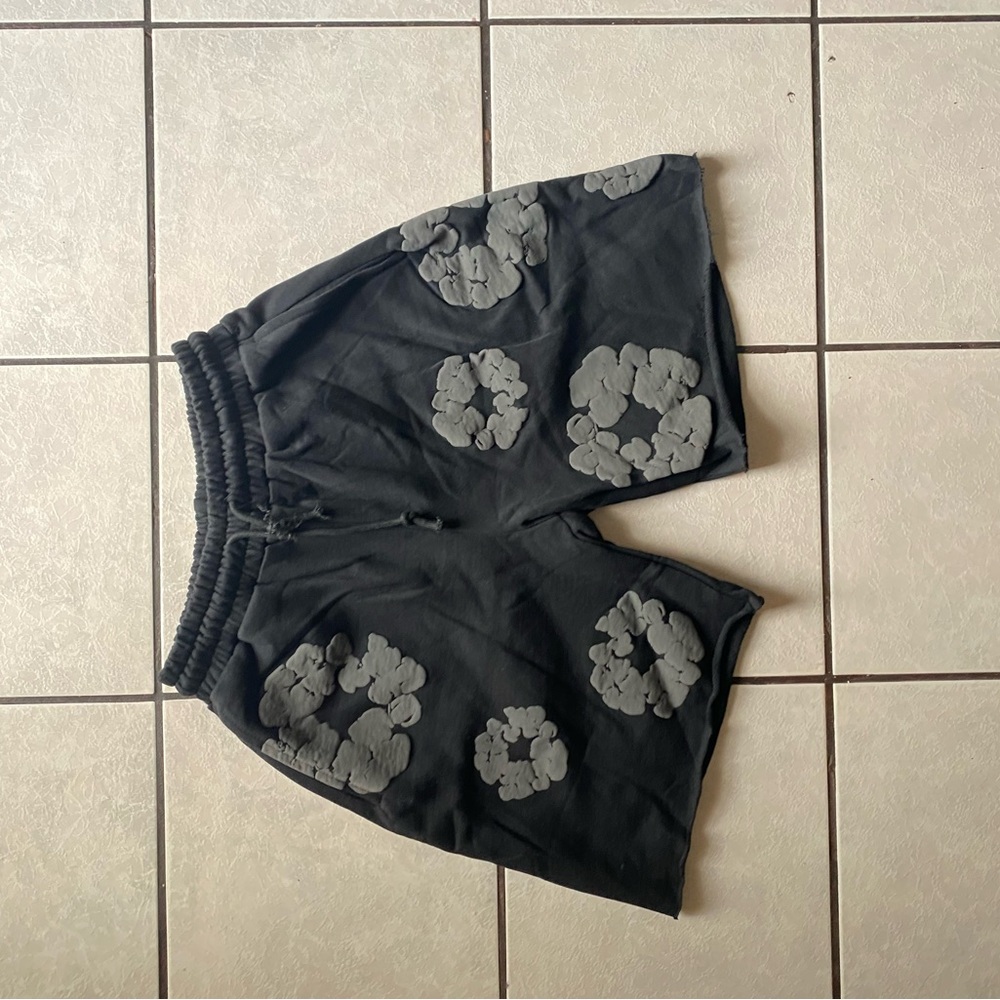 Denim Tears Wreath Shorts